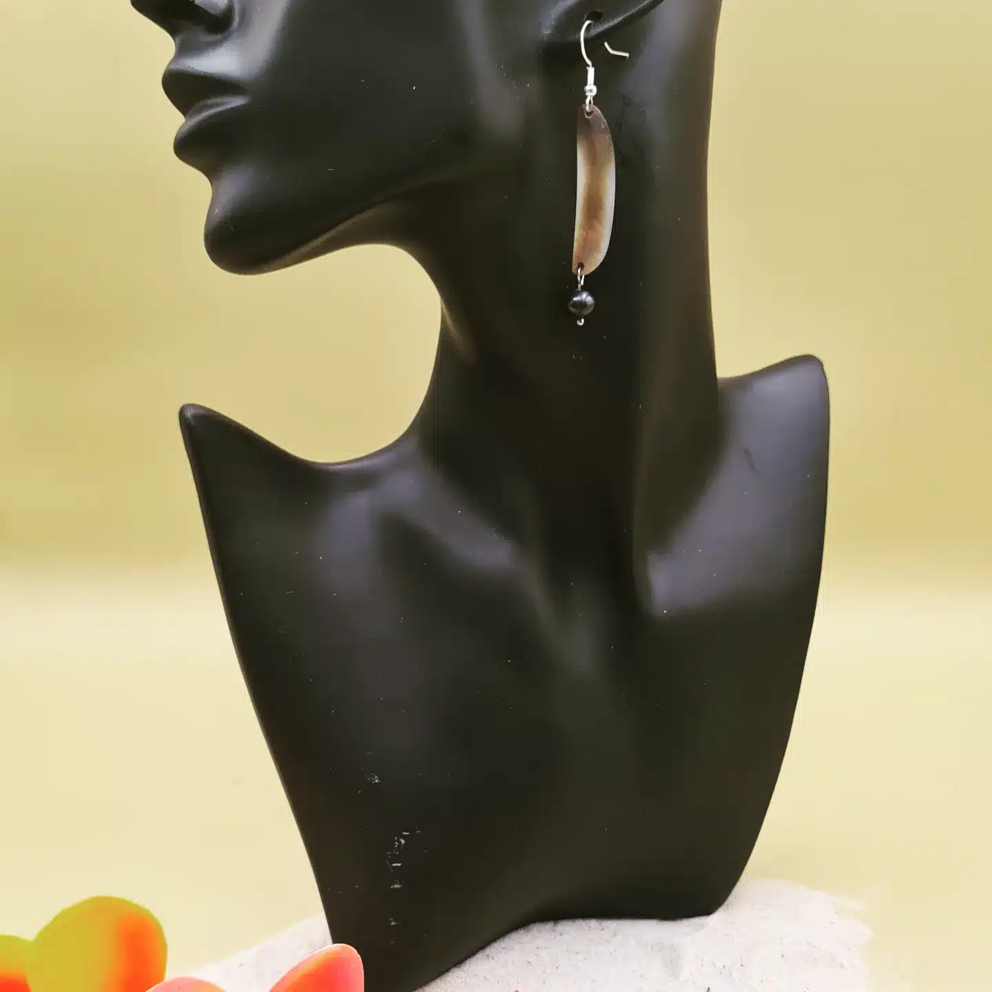 Parure collier plastron/perle et boucles d'oreilles assorties – Image 4