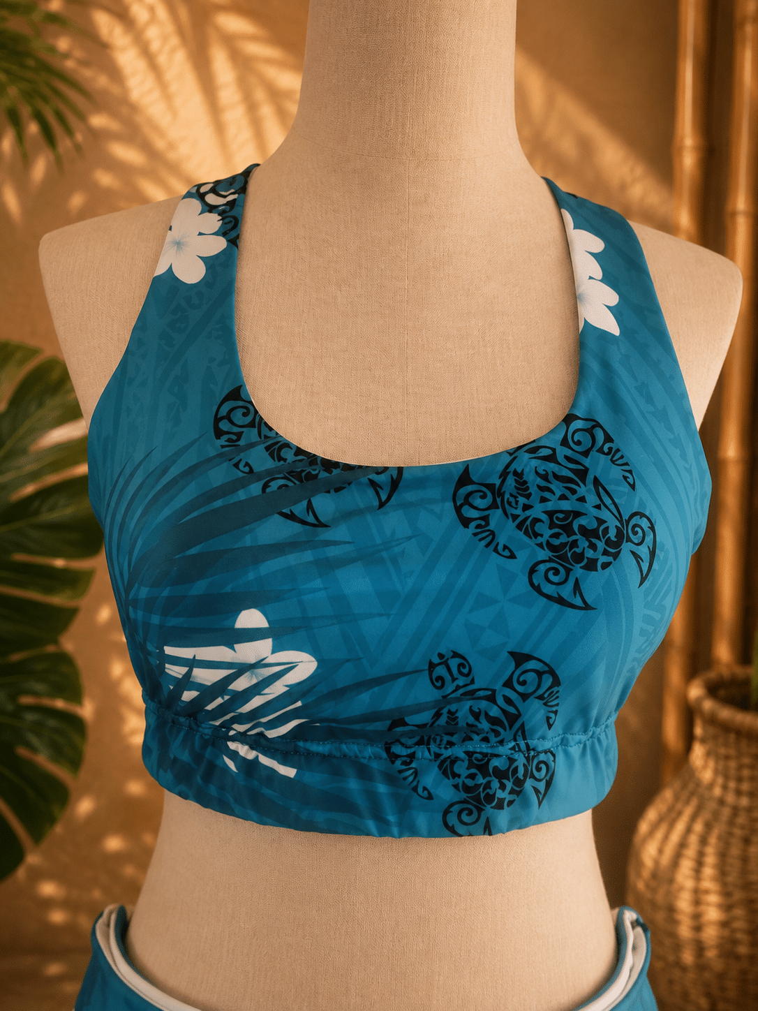 Ensemble de sport Lycra motif tortue et frangipanier – Image 3